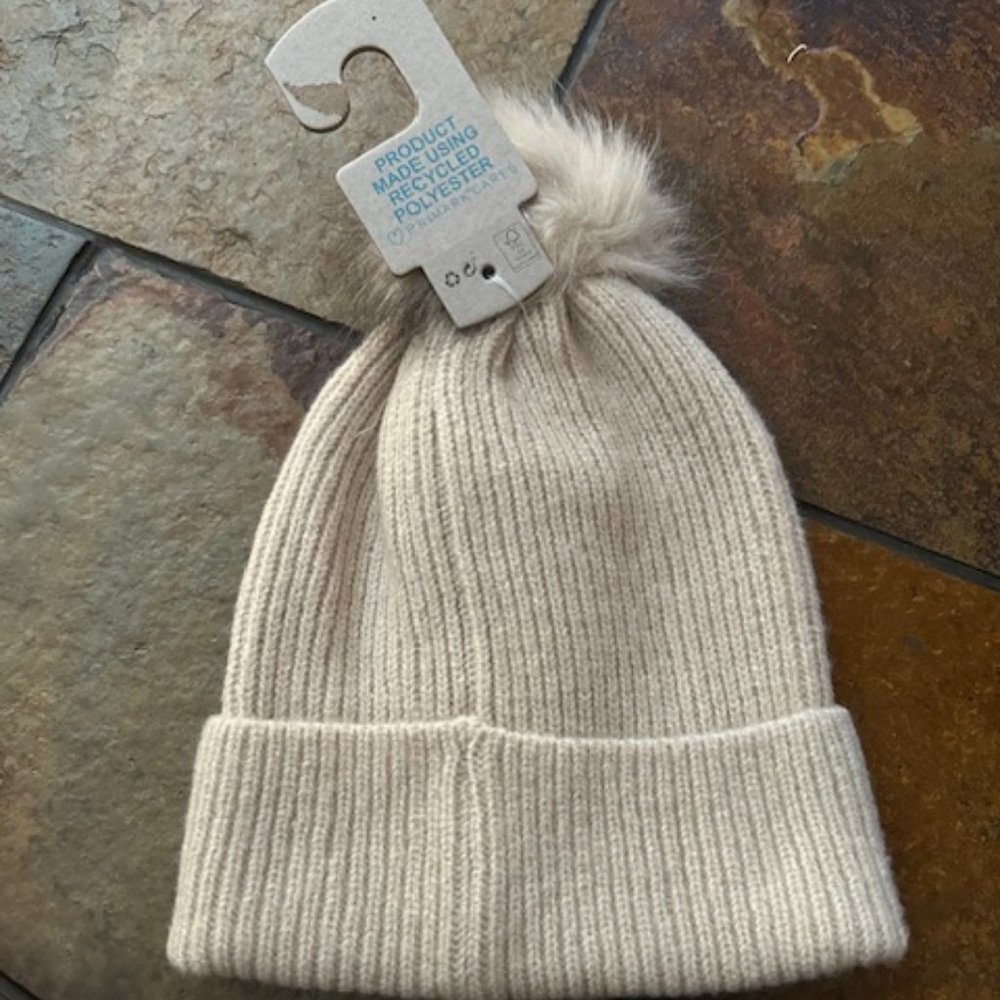 NEW WITH TAGS women's Primark winter hat